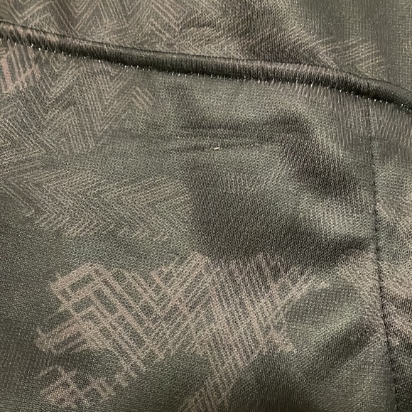 And1 black hoodie - Picture 3 of 4